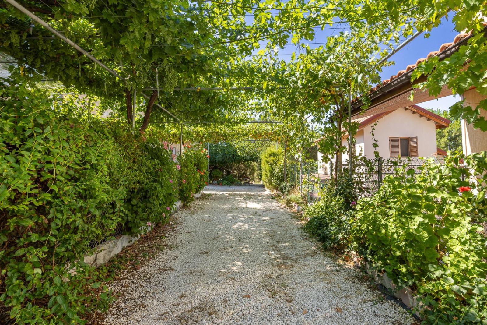 The River House Trimiklini المظهر الخارجي الصورة